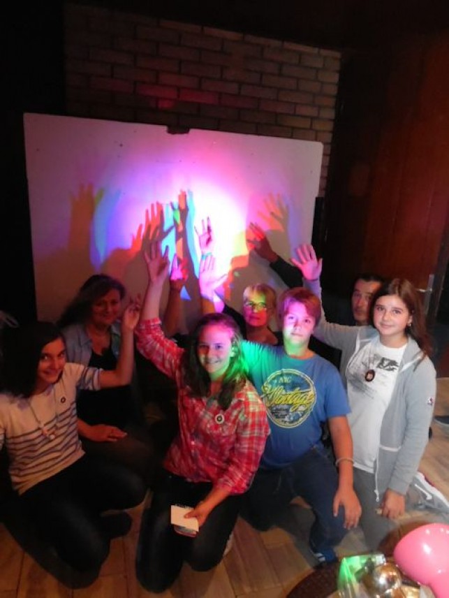 “Zasijajmo zajedno u noći istraživača”