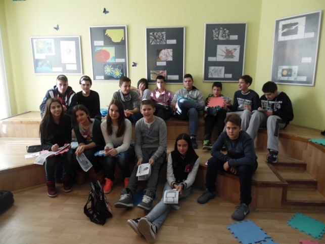 „Читамо и пишемо с Аном Франк“