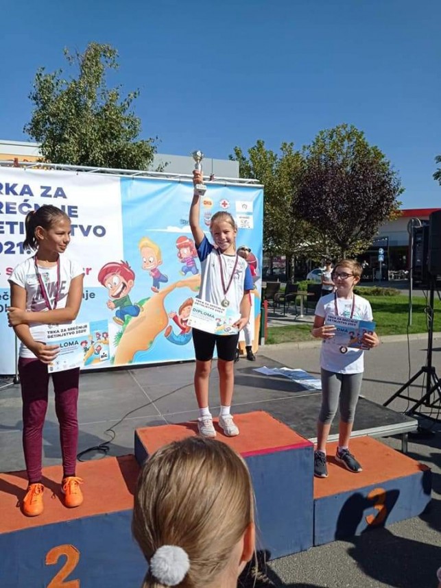 Трка за срећније детињство