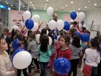 image-d6727989adbc12dd9890235f9b5e9bbcfe99acdeb90d61278f0b8b550eb70448-V